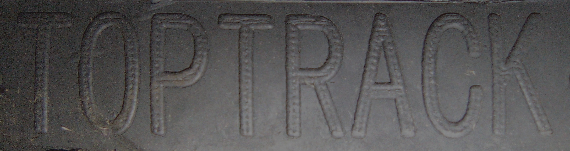 Logo marque TOP TRACK sur Topaz.pro